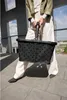 reisenthel carrybag frame glossy dots black Produktbild-Vorschau 8