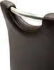A close-up view of the top part of a brown leather chair with a silver metal handle. Voir les images du produit