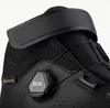 Close-up of a black FIZIK Terra Artica X5 GTX cycling shoe, showing the BOA closure system and Gore-Tex branding. Produktbild-Vorschau