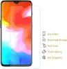 A smartphone screen protector is shown next to a smartphone, with feature icons and text on the right side. Produktbild-Vorschau
