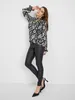 Orsay Weiß-Schwarze gemusterte Damenbluse DP-3547378__XL Produktbild-Vorschau 4
