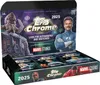 A display box of Topps Chrome Marvel Studios 2025 trading cards, showing the front of the box and some of the individual packs inside. Produktbild-Vorschau