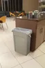 Rubbermaid Abfallbehälter Slim Jim mit Lüftungskanälen grau Produktbild-Vorschau 20