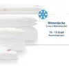 A stack of white duvets with a snowflake icon and text indicating it is a winter duvet. Produktbild-Vorschau