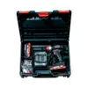 A cordless drill and its accessories are neatly arranged in a dark green carrying case with red latches. Produktbild-Vorschau