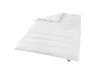 A white duvet is laid out on a white background. Voir les images du produit