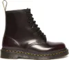 A single Dr. Martens boot shown from the side against a white background. Produktbild-Vorschau