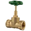 A brass valve with a green handle against a white background. Anteprima dell’immagine prodotto
