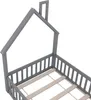 A close-up view of a grey wooden house-shaped bed frame with a slatted base. Anteprima dell’immagine prodotto