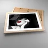 Gerahmtes Poster - Rahmen in heller Eiche - Frau Gesicht Produktbild-Vorschau 3