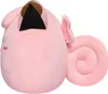A side view of a pink plush toy with brown and black accents on its head and a curled tail. Voir les images du produit