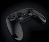 A black video game controller is shown against a black background. Anteprima dell’immagine prodotto