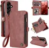Collage of images showing a pink phone case with wallet and zipper features, displaying different angles and uses. Produktbild-Vorschau
