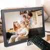 A digital photo frame displaying a family photo, with a remote control in the foreground. Podgląd zdjęcia produktu