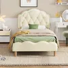 A child's bed with a scalloped headboard and LED lights is shown in a bedroom setting. Náhled obrázku produktu