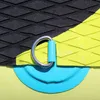 A close-up view of a D-ring attachment on a paddleboard. Náhled obrázku produktu