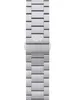 A close-up view of a watch band and clasp. Voir les images du produit