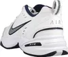 A side view of a white Nike Air Monarch IV sneaker. Anteprima dell’immagine prodotto