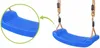 A blue plastic swing seat with rope hangers, shown against a white background. A close-up inset highlights the textured surface of the seat. Anteprima dell’immagine prodotto