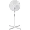 A white pedestal fan is shown against a white background. Voir les images du produit