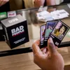 Bad People Gioco di carte - inglese Anteprima dell’immagine prodotto 8