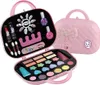 Koffer mit einem Make-up-Set für ein Mädchen Produktbild-Vorschau 2