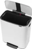 A white Brabantia Bo Mülleimer trash can with the lid open, showing the black interior. Náhľad obrázku produktu