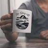 Berg und Wald Wanderer Kaffeebecher mit Spruch Der Berg Produktbild-Vorschau 2