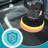 A car polisher is shown on a car hood with swirling polish marks. A blue circular overlay with a shield icon and checkmarks is in the lower left corner. Voir les images du produit
