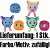 A collage of six different plush toy monsters, with text below indicating delivery contents and color/motif. Produktbild-Vorschau