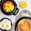 Uncanny Brands - Pikachu Waffeleisen - Zeichenaufdruck auf Produktbild-Vorschau 5