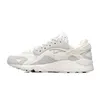 A single Nike Huarache shoe shown from the side against a white background. Podgląd zdjęcia produktu