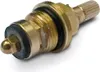 A close-up studio shot of a brass faucet valve stem on a white background. Anteprima dell’immagine prodotto