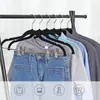SONGMICS 12 Stück Hosenbügel Kleiderbügel Samt mit Steg und Produktbild-Vorschau 3