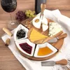 Výsuvný tác na sýr s noži a keramickými talíři Náhled obrázku produktu 5