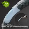 Close-up view of a PEX pipe with a braided outer layer, showing its internal structure and a connector. Produktbild-Vorschau