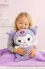 Kuromi Plüschtier 3in1 mit Decke & Kissen – Große Produktbild-Vorschau 3