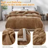 A bed with a brown blanket, with close-up shots of the blanket's texture, edge, and quilting. Produktbild-Vorschau