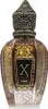 A studio shot of a perfume bottle. Podgląd zdjęcia produktu