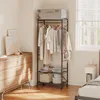 SoBuy Kleiderständer KLS22-SCH mit Kleidung und Gepäck im Schlafzimmer Productafbeelding-voorbeeld