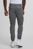 A person wearing cargo jogging pants. Produktbild-Vorschau