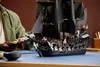 LEGO ICONS 10365 Le bateau pirate du capitaine Jack Sparrow Voir les images du produit 20
