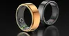 Two smart rings, one gold and one black, are displayed on a black reflective surface. Produktbild-Vorschau