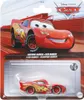 A packaged toy car, Lightning McQueen from Disney Pixar Cars, displayed on a retail card. Anteprima dell’immagine prodotto