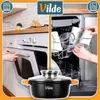 A collage showing a pot being used in an oven and in a dishwasher, with a pot in the foreground. Voir les images du produit