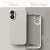 A split image showing a phone case made of silicone on the left and the microfiber lining of the case on the right. Produktbild-Vorschau
