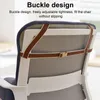 Close-up of the back of a chair cushion with straps and a buckle. Voir les images du produit