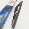 A Bosch rear windshield wiper and its packaging are displayed on a white surface. Anteprima dell’immagine prodotto