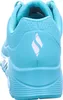 The back view of a turquoise sneaker with a white logo on the heel. Voir les images du produit
