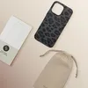 Selencia Sabi Backcover con motivo leopardato e MagSafe Anteprima dell’immagine prodotto 7